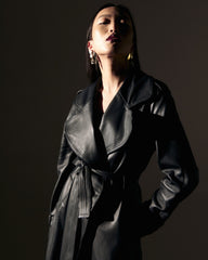 Trench din Piele, Negru